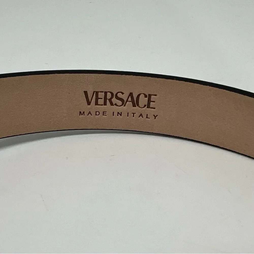 $575 Versace Medusa Belt Leather Gold Buckle Belt Women 65 cm /26 Inches Size S